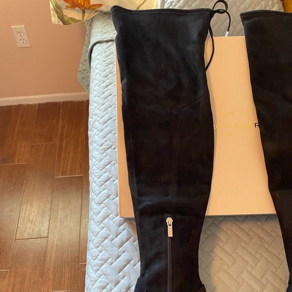 Marc Fisher Yacinda Over the Knee Boot - 7.5 - Picture 10 of 11